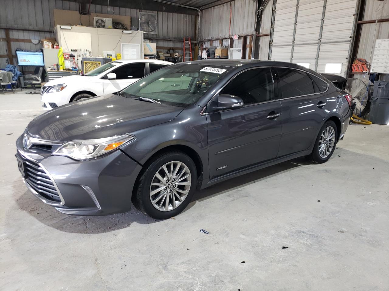 TOYOTA AVALON HYBRID 2018