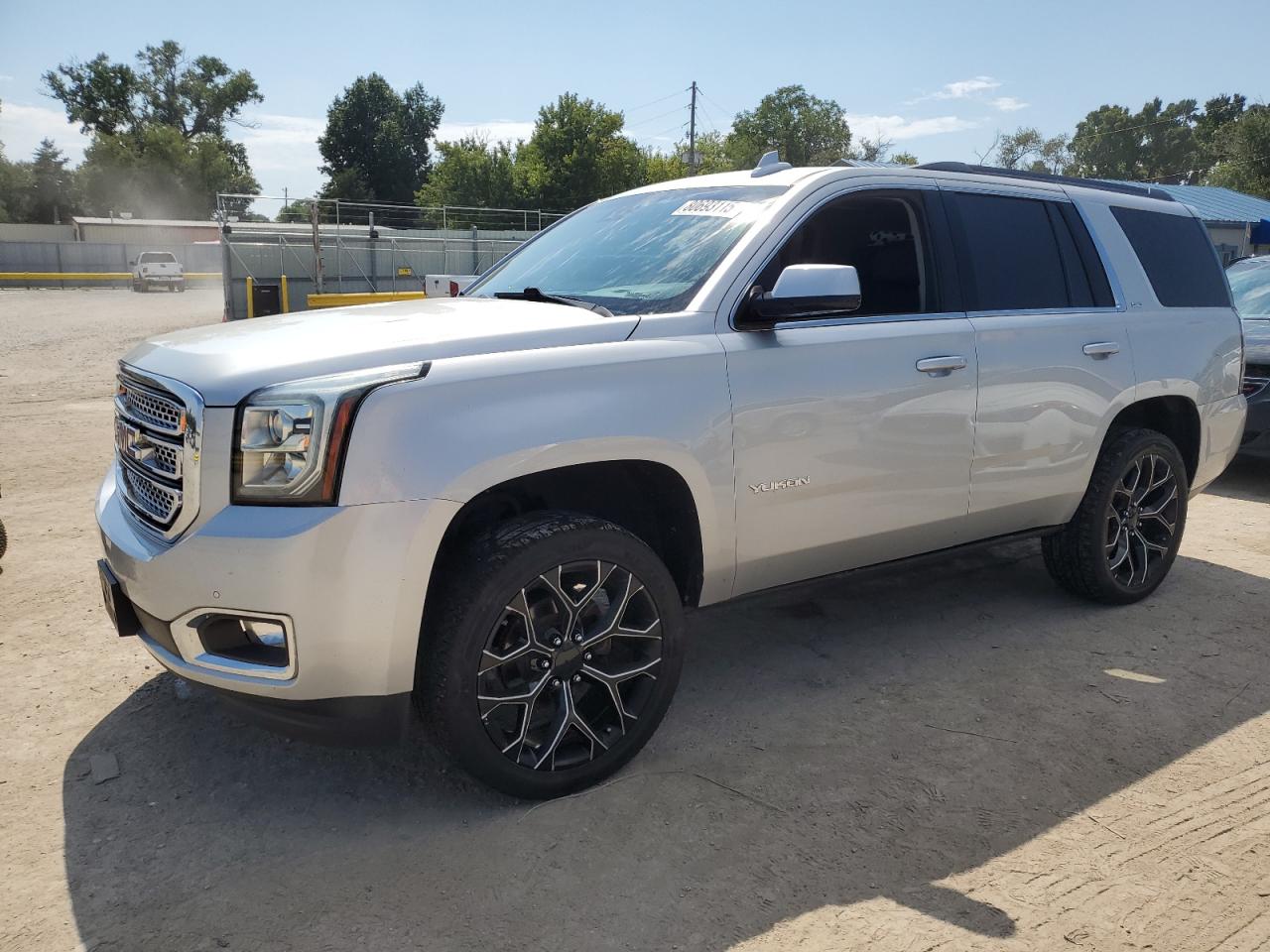 GMC YUKON SLT 2017