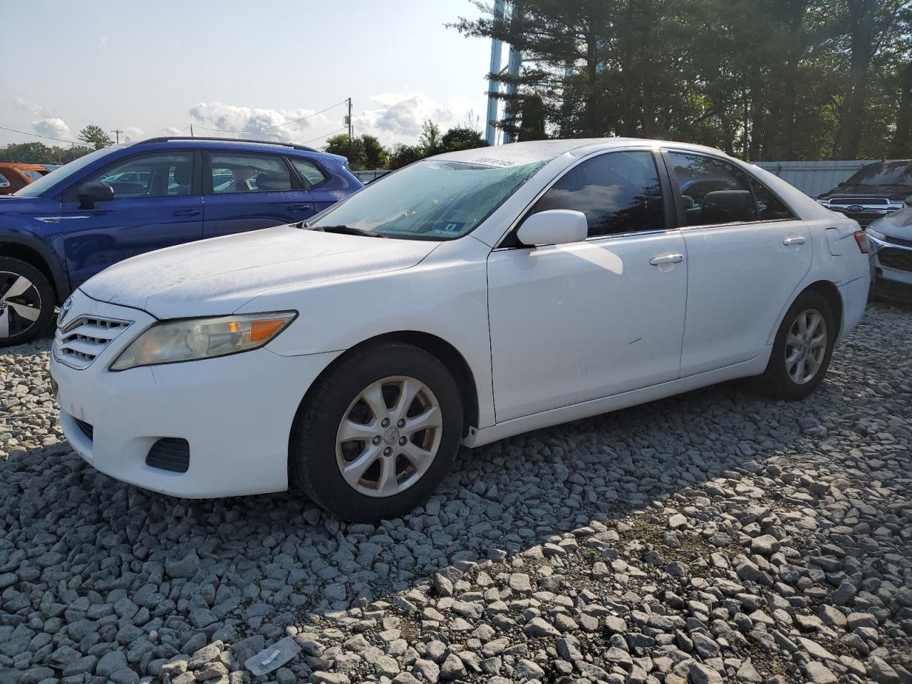 TOYOTA CAMRY BASE 2011
