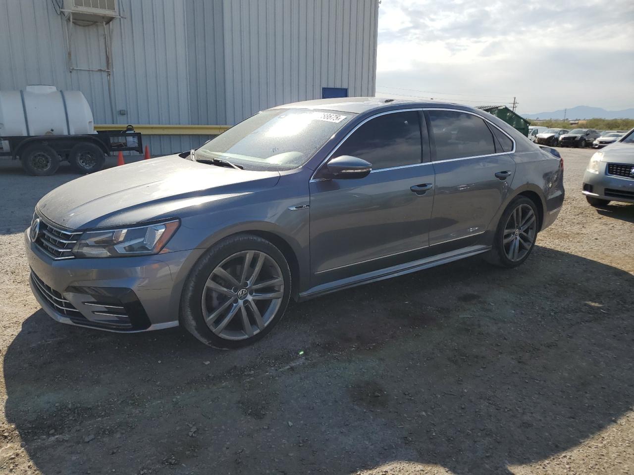VOLKSWAGEN PASSAT R-L 2017