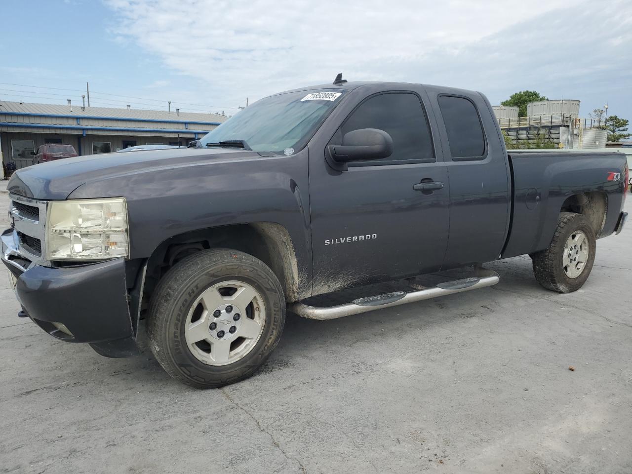 CHEVROLET SILVERADO 2011