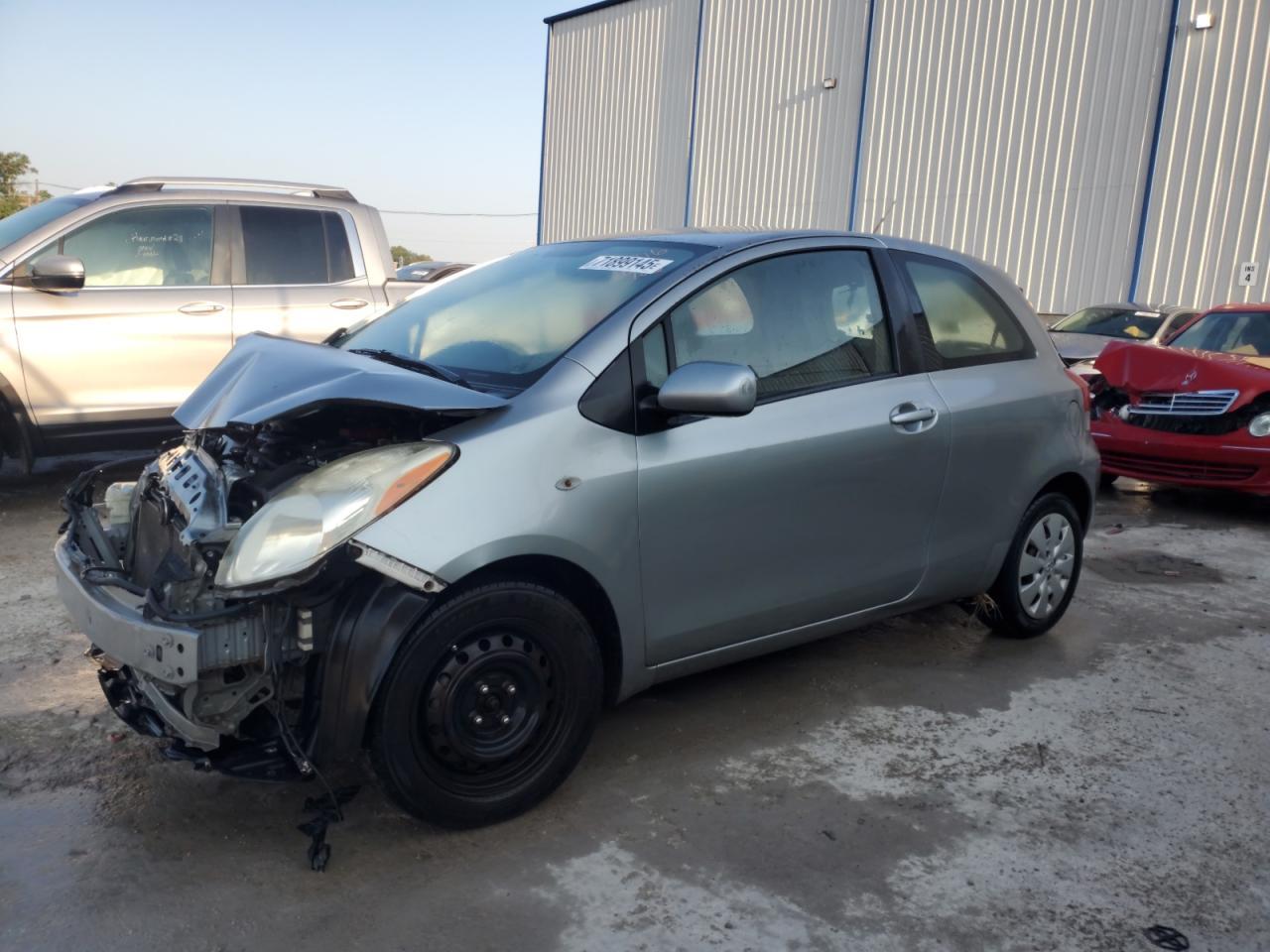 TOYOTA YARIS 2011