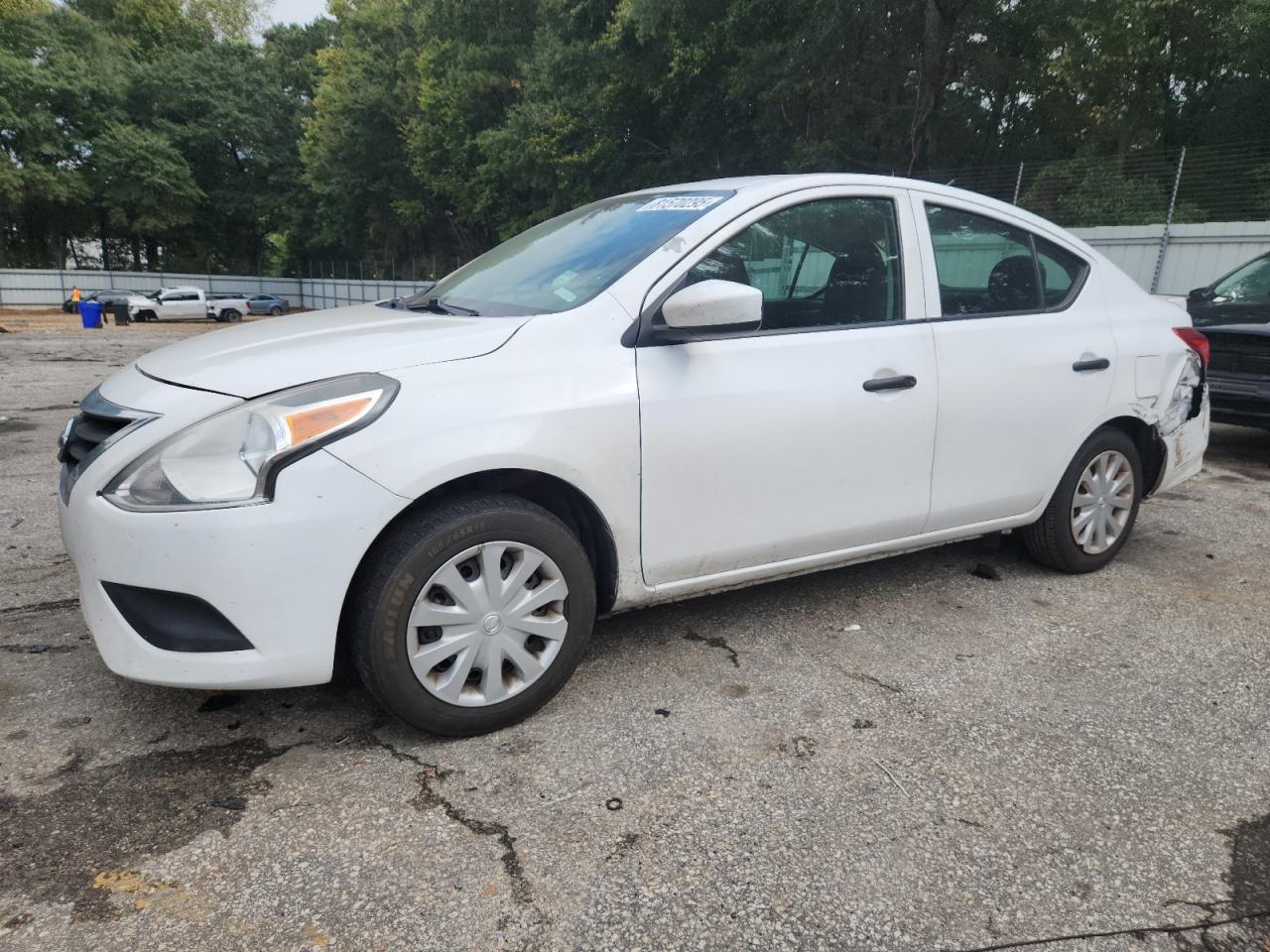 NISSAN VERSA 2017