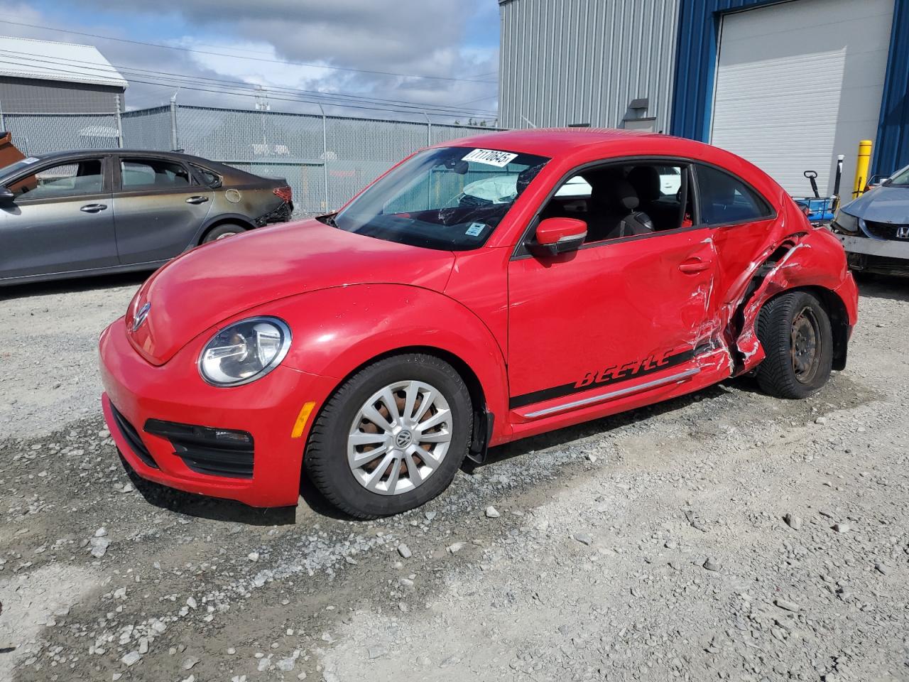 VOLKSWAGEN BEETLE SE 2017