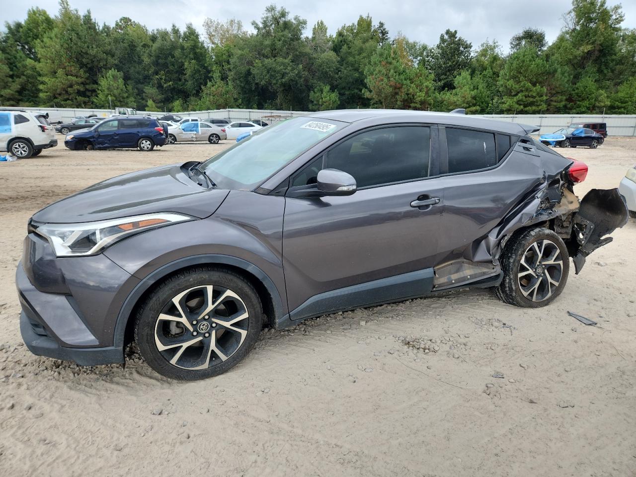 TOYOTA C-HR XLE 2019