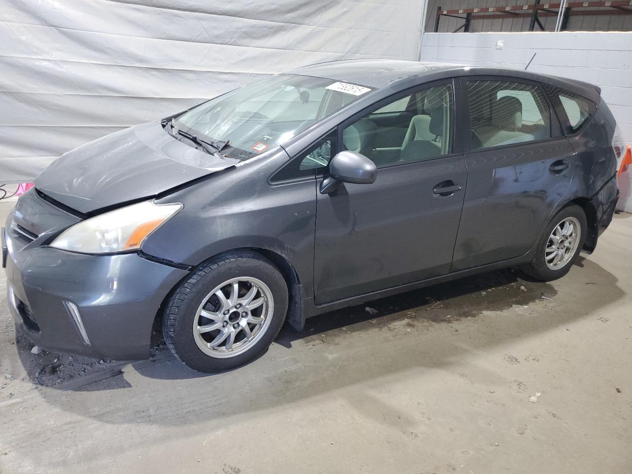 TOYOTA PRIUS V 2012