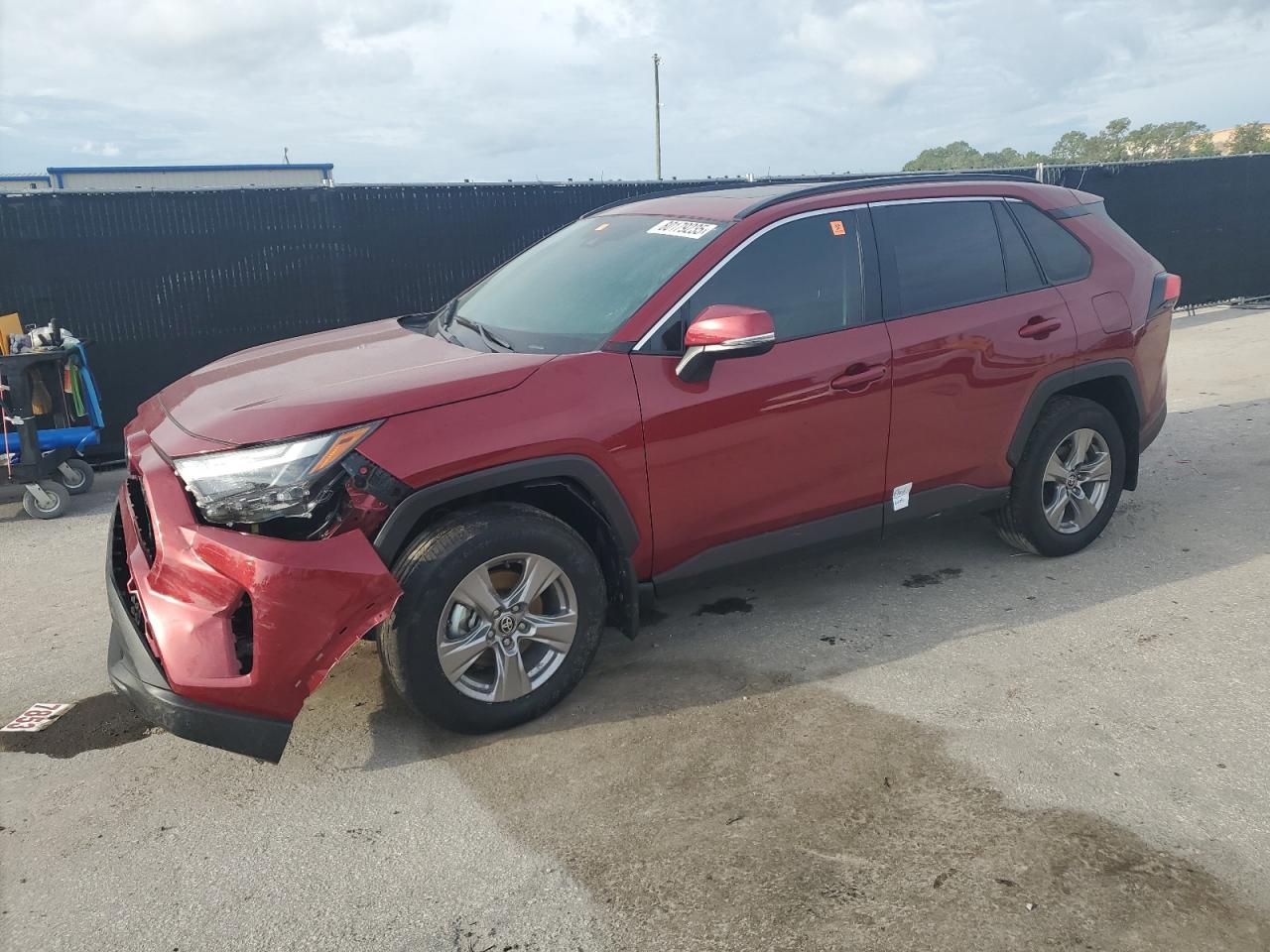 TOYOTA RAV4 XLE 2025