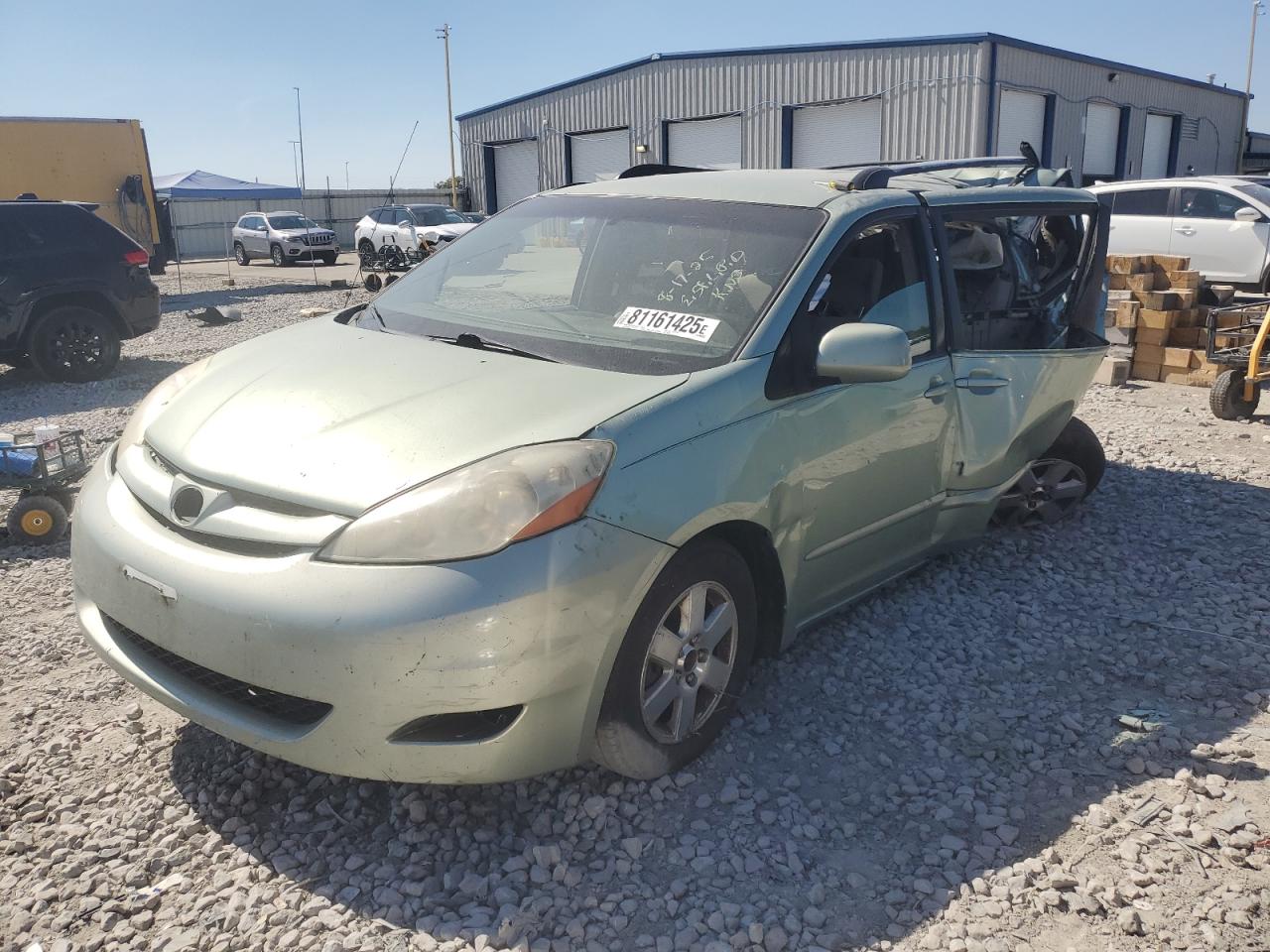 TOYOTA SIENNA 2008