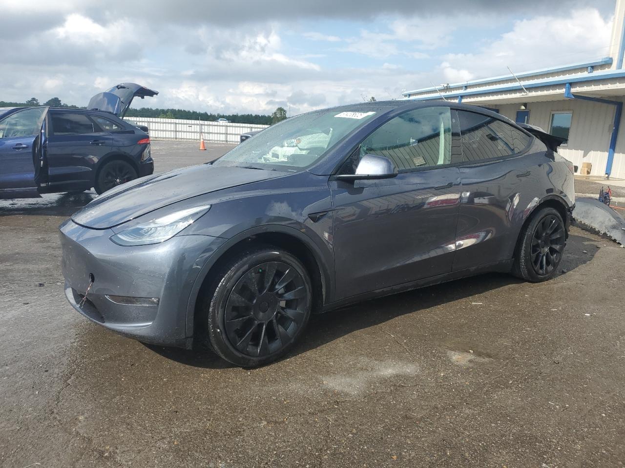 TESLA MODEL Y 2021