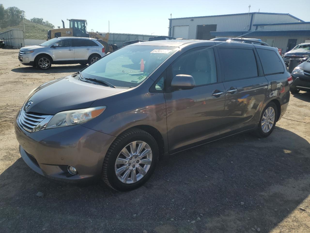 TOYOTA SIENNA XLE 2011