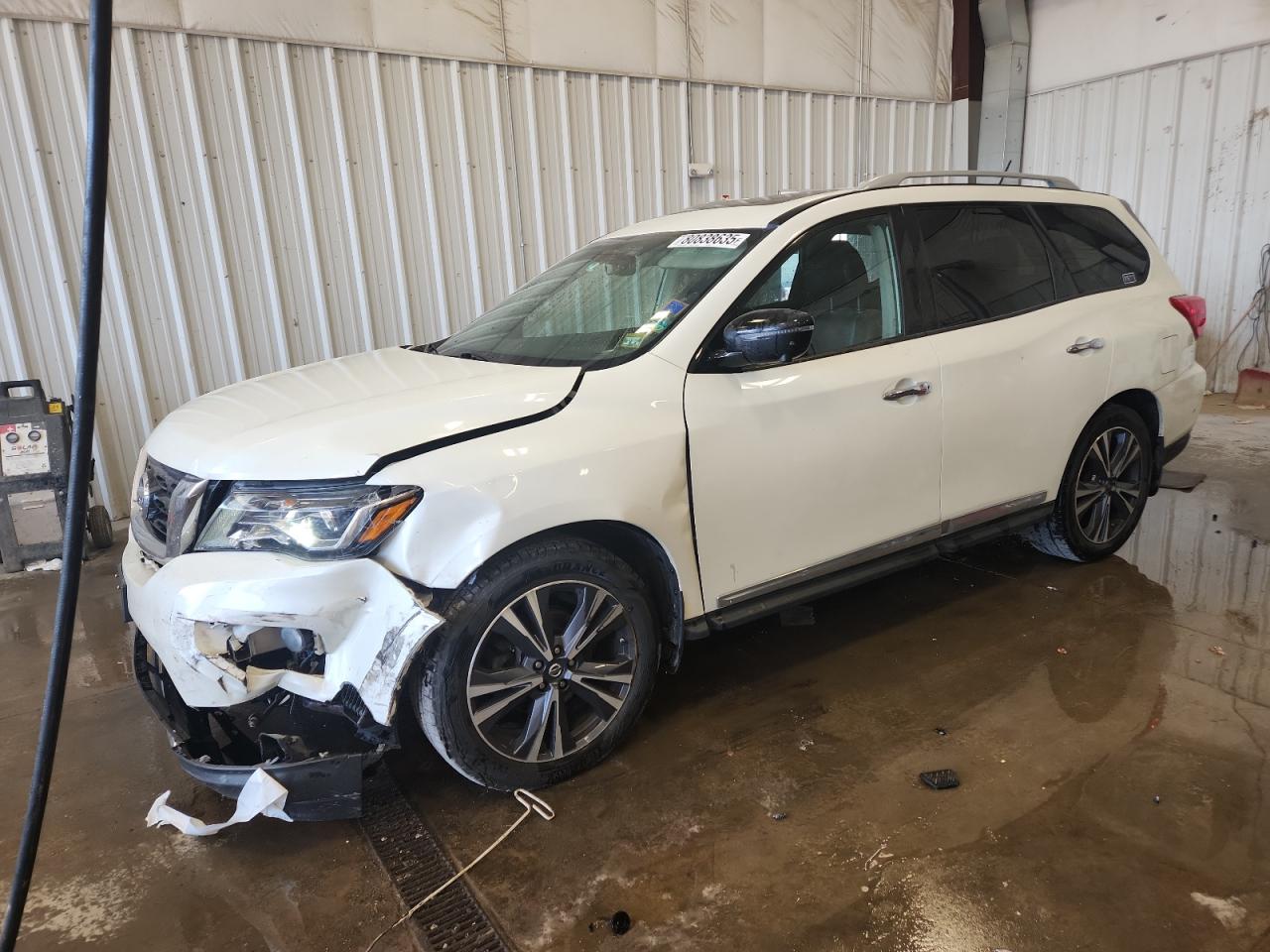 NISSAN PATHFINDER 2017