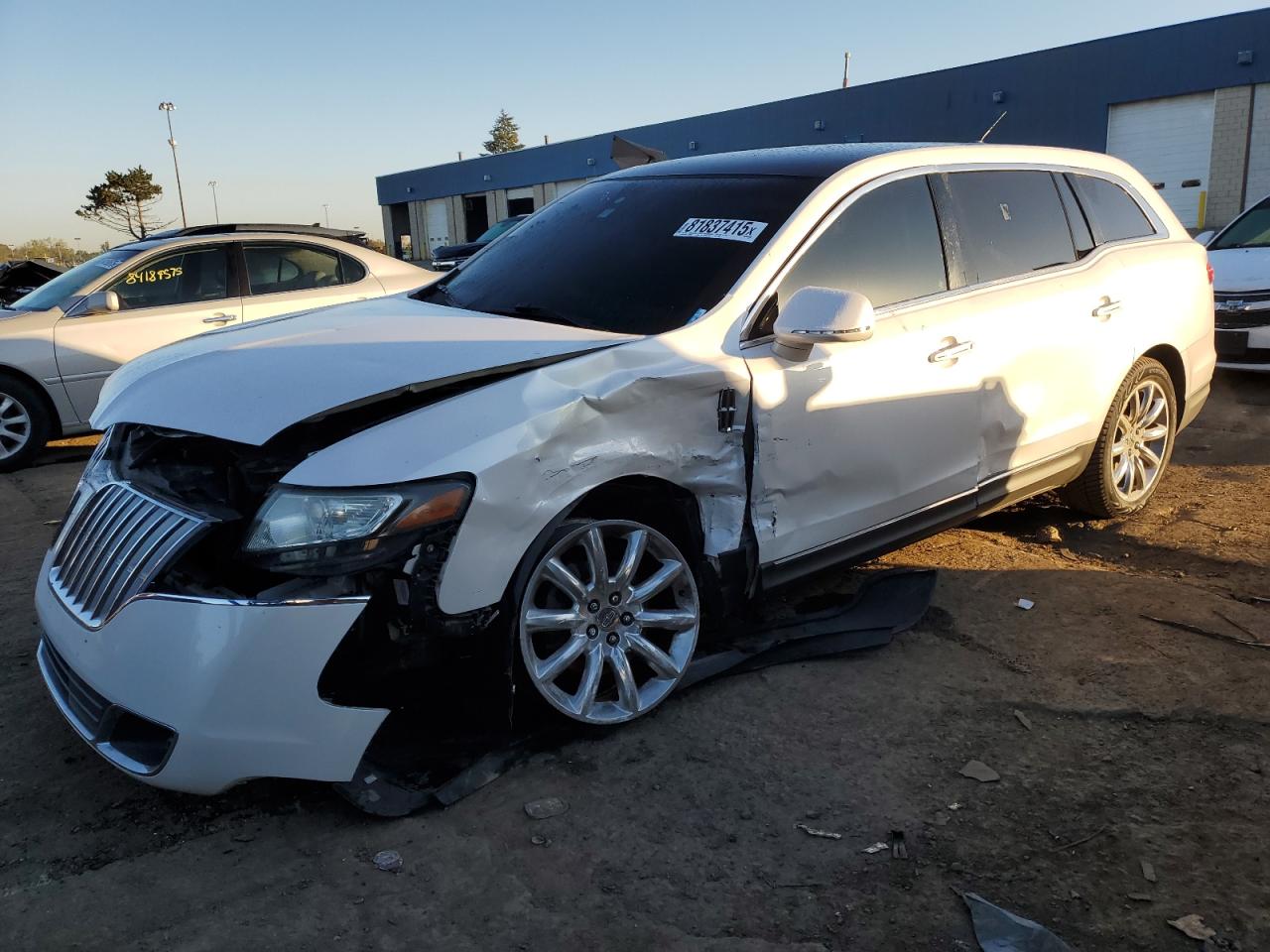 LINCOLN MKT 2010