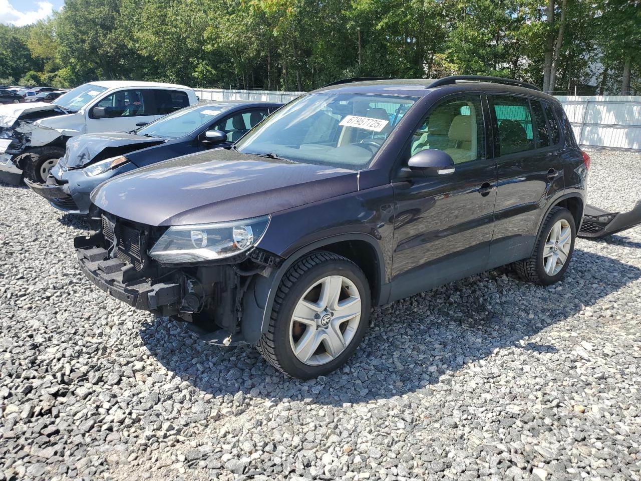 VOLKSWAGEN TIGUAN 2016