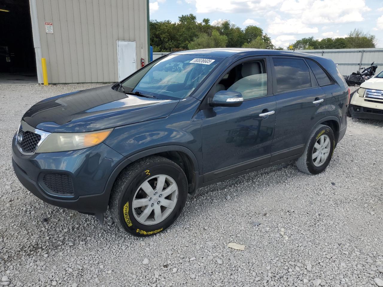 KIA SORENTO BASE 2011