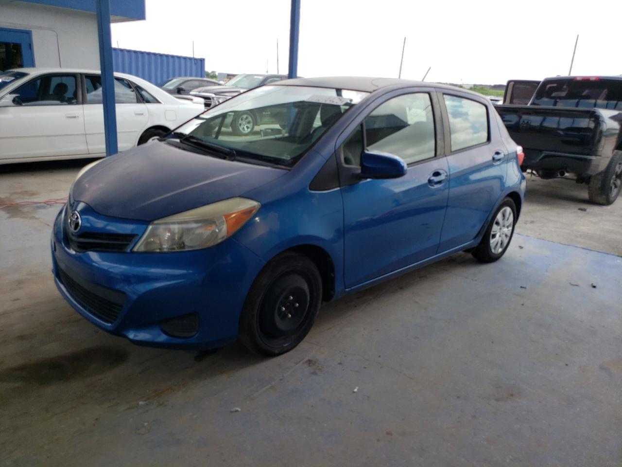 TOYOTA YARIS 2014