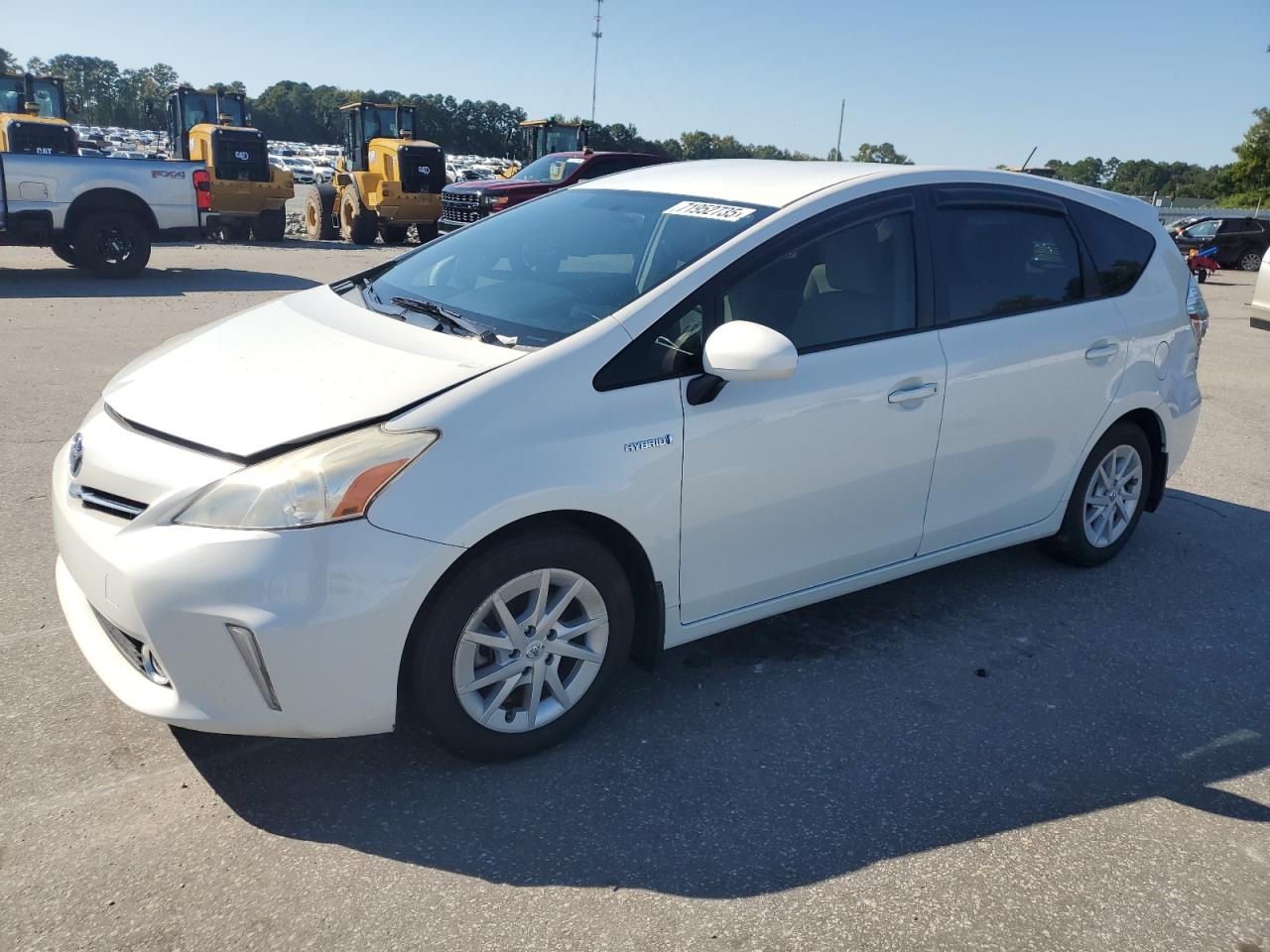 TOYOTA PRIUS V 2012
