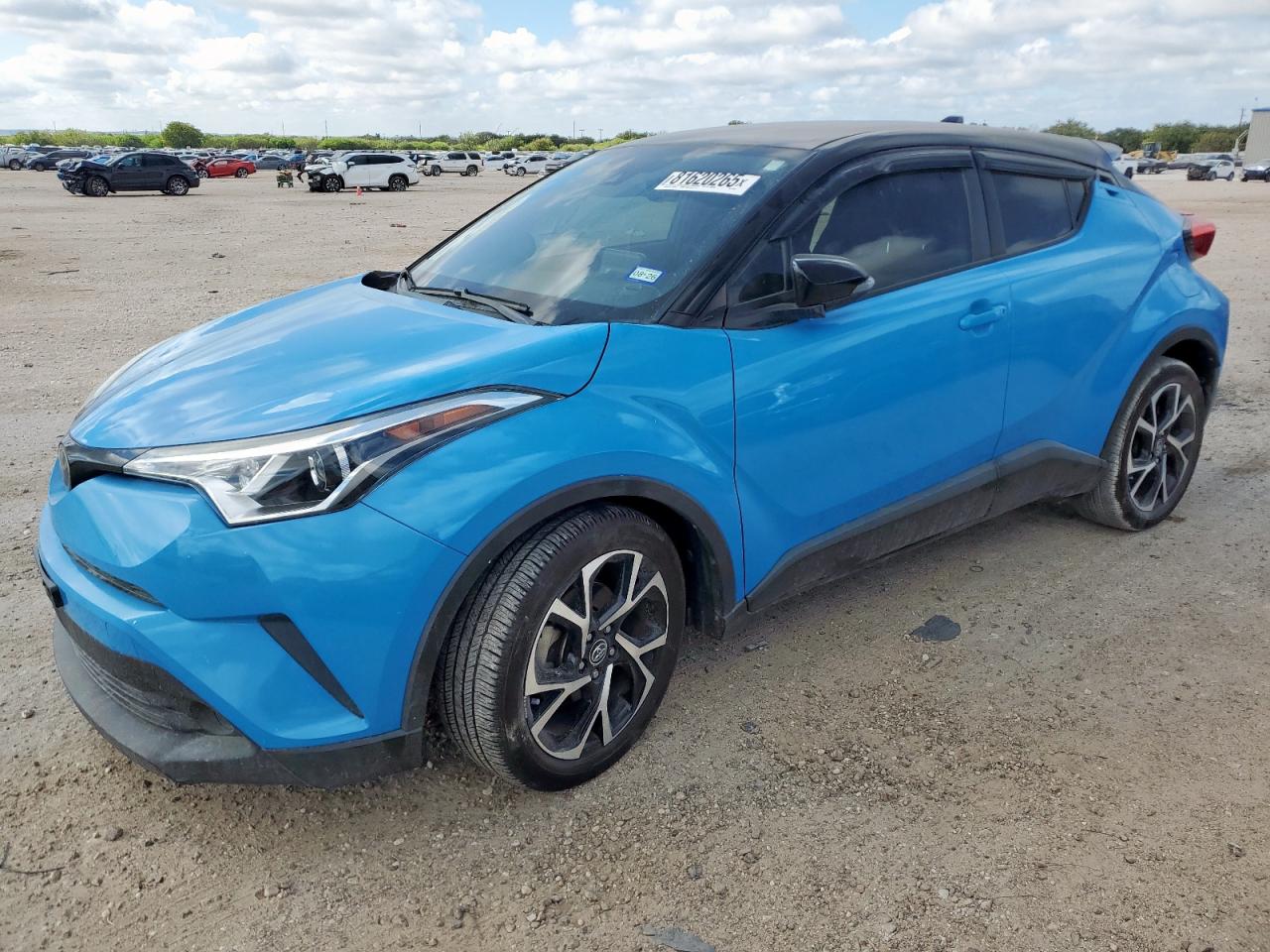TOYOTA C-HR XLE 2019