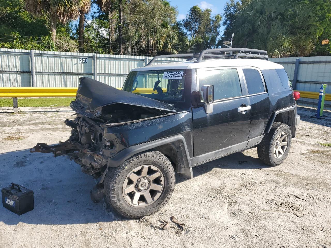 TOYOTA FJ CRUISER 2014