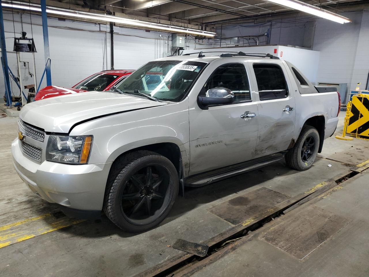 CHEVROLET AVALANCHE 2011