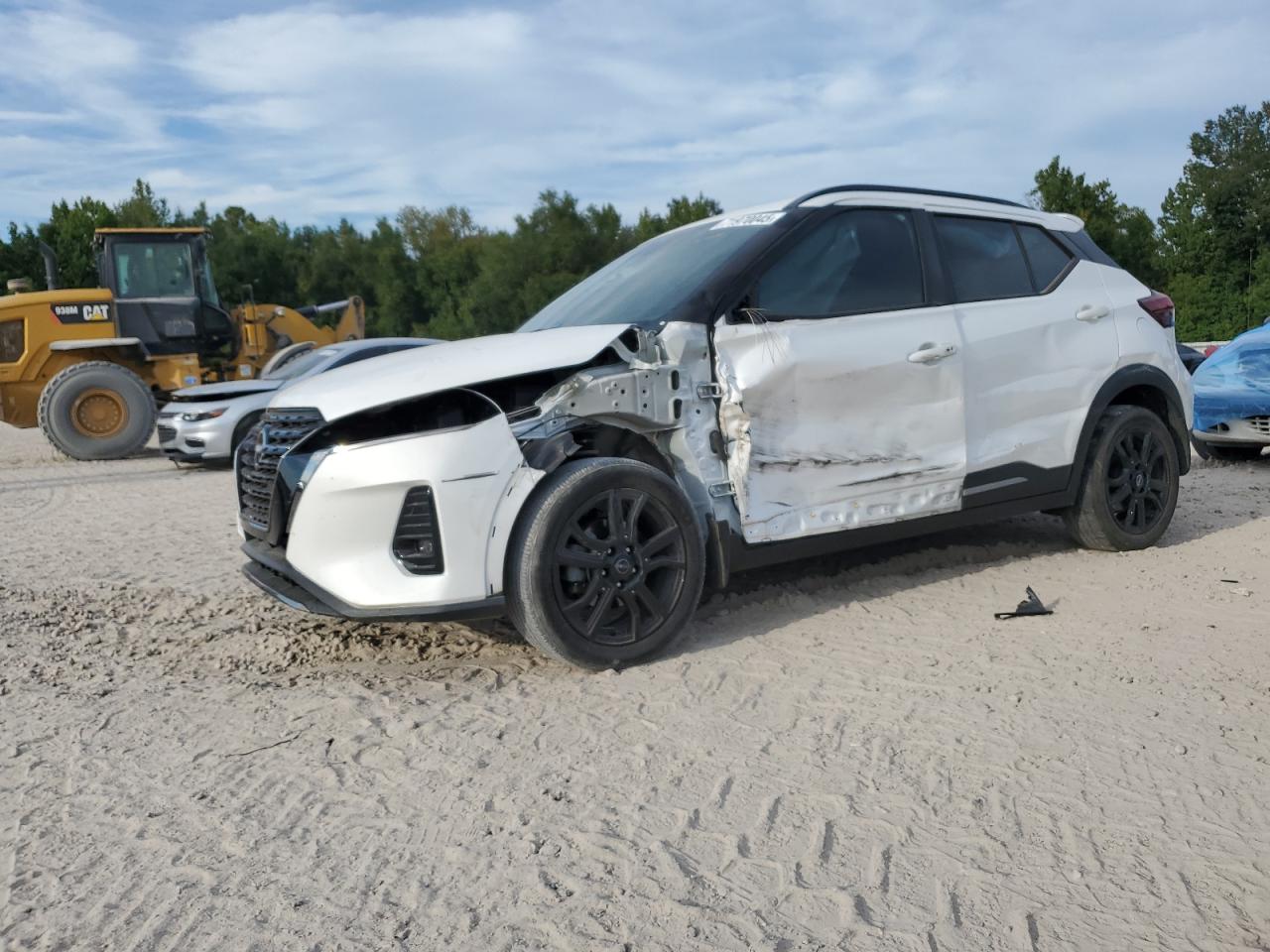 NISSAN KICKS SR 2023