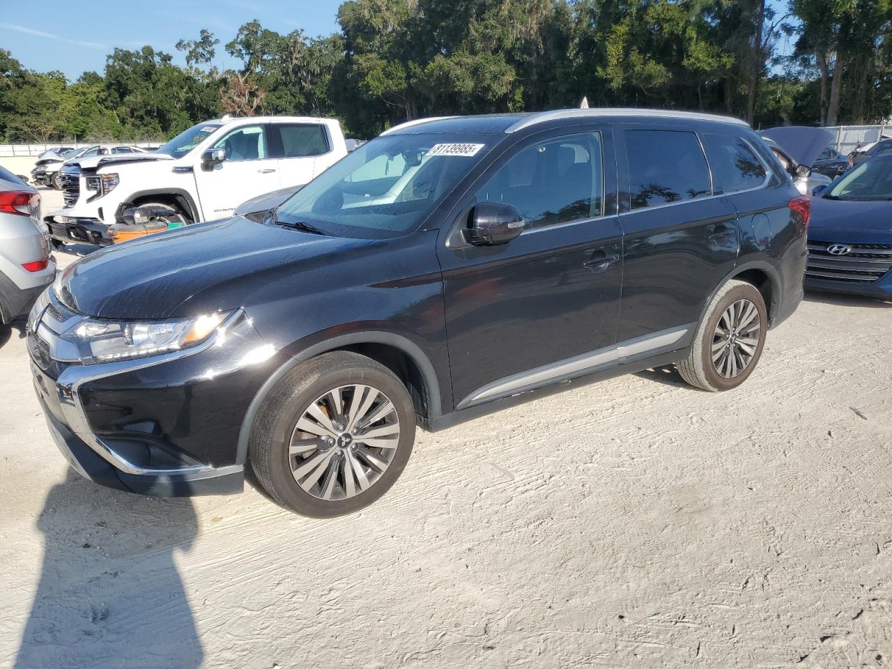 MITSUBISHI OUTLANDER 2019