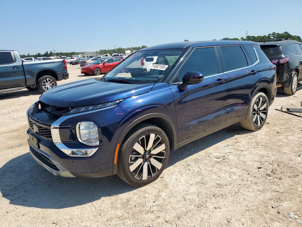 MITSUBISHI OUTLANDER SE 2025