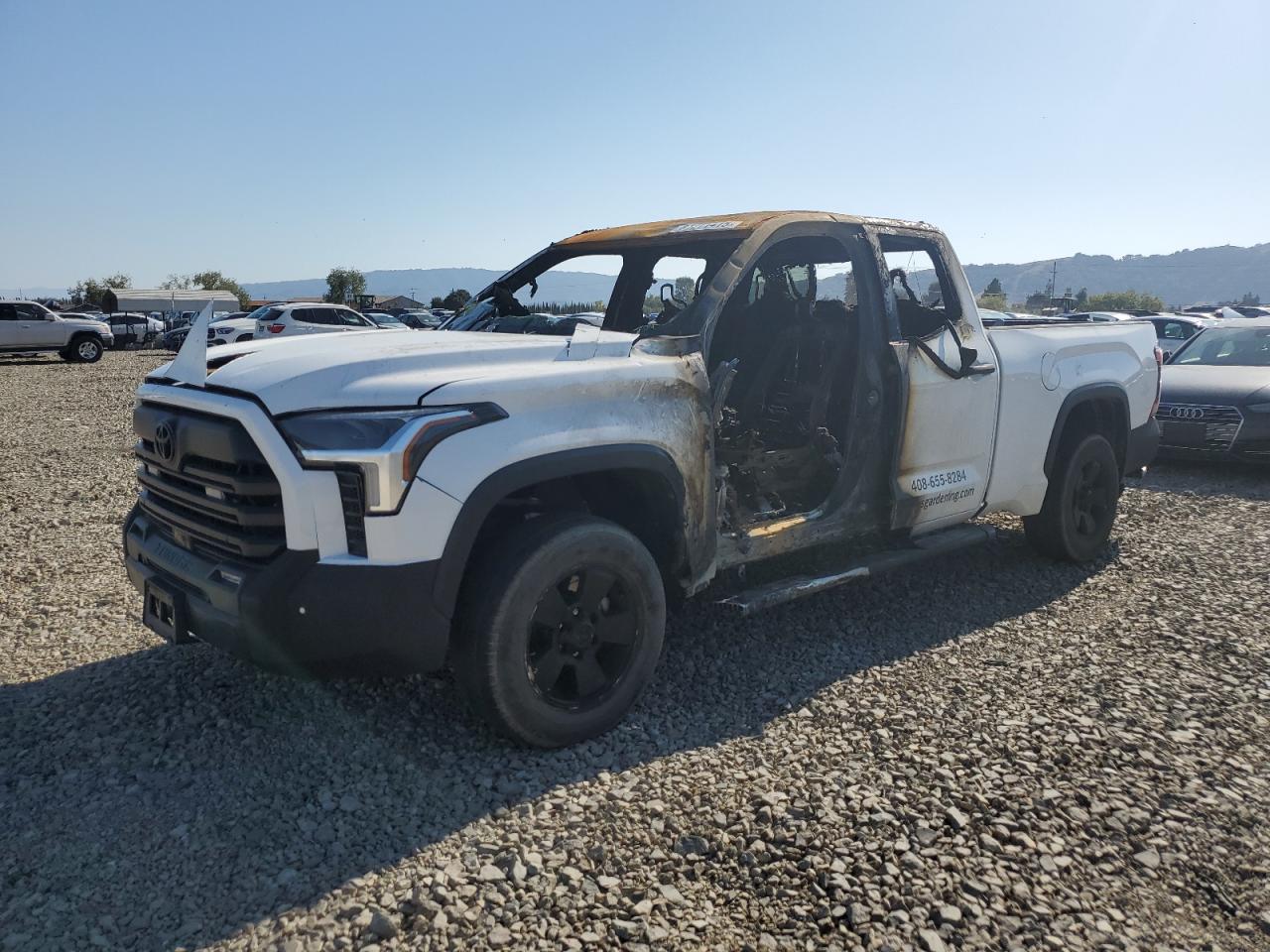 TOYOTA TUNDRA DOU 2023
