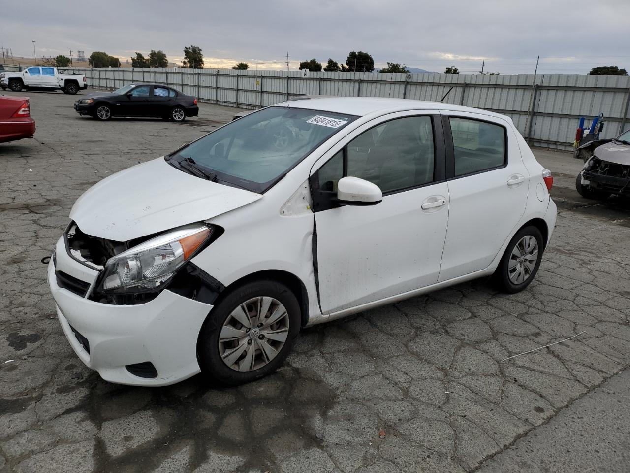 TOYOTA YARIS 2012