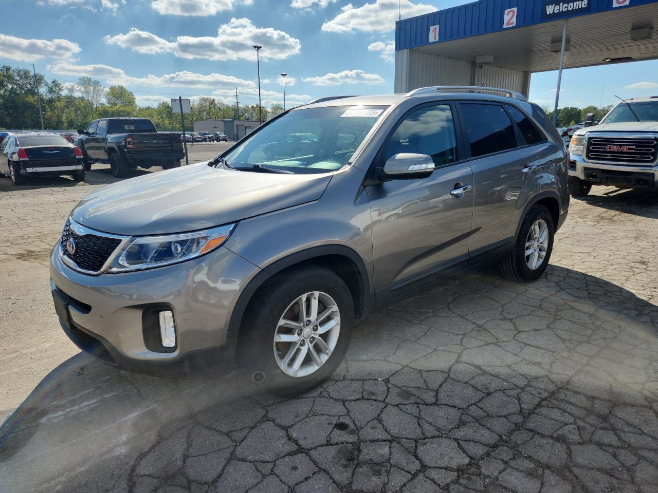 KIA SORENTO LX 2015