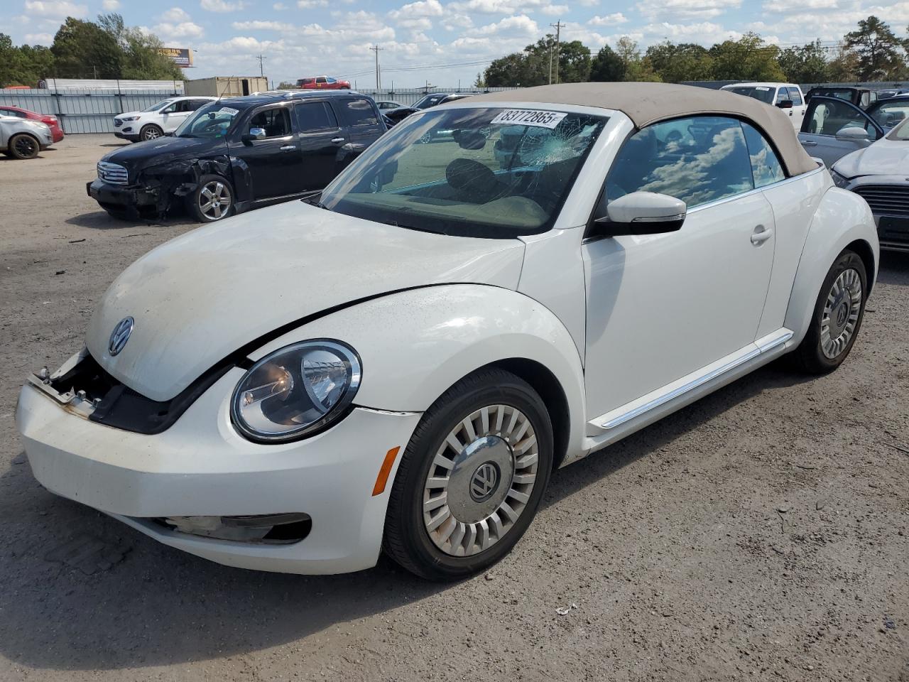 VOLKSWAGEN BEETLE 2014