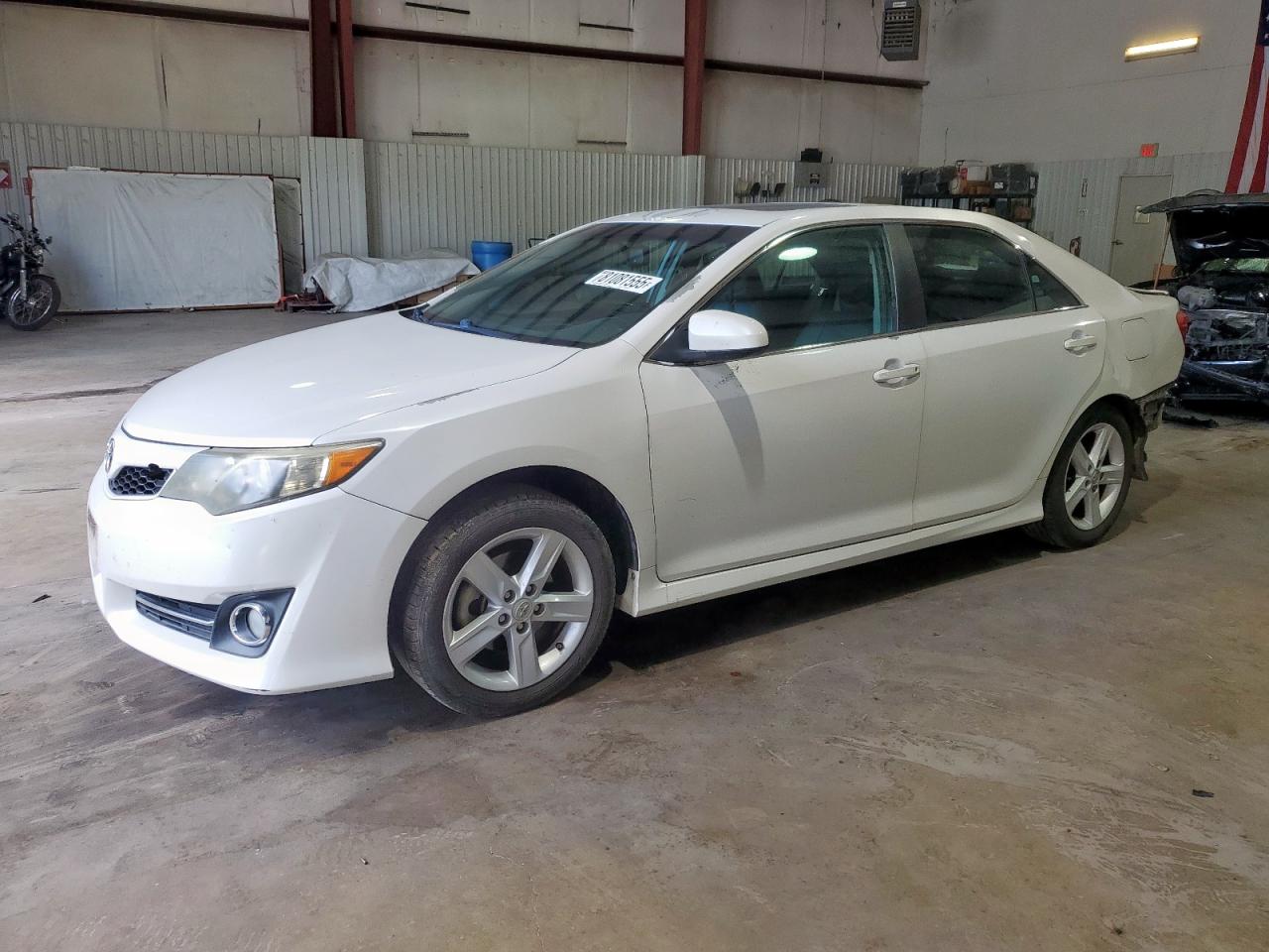 TOYOTA CAMRY L 2014