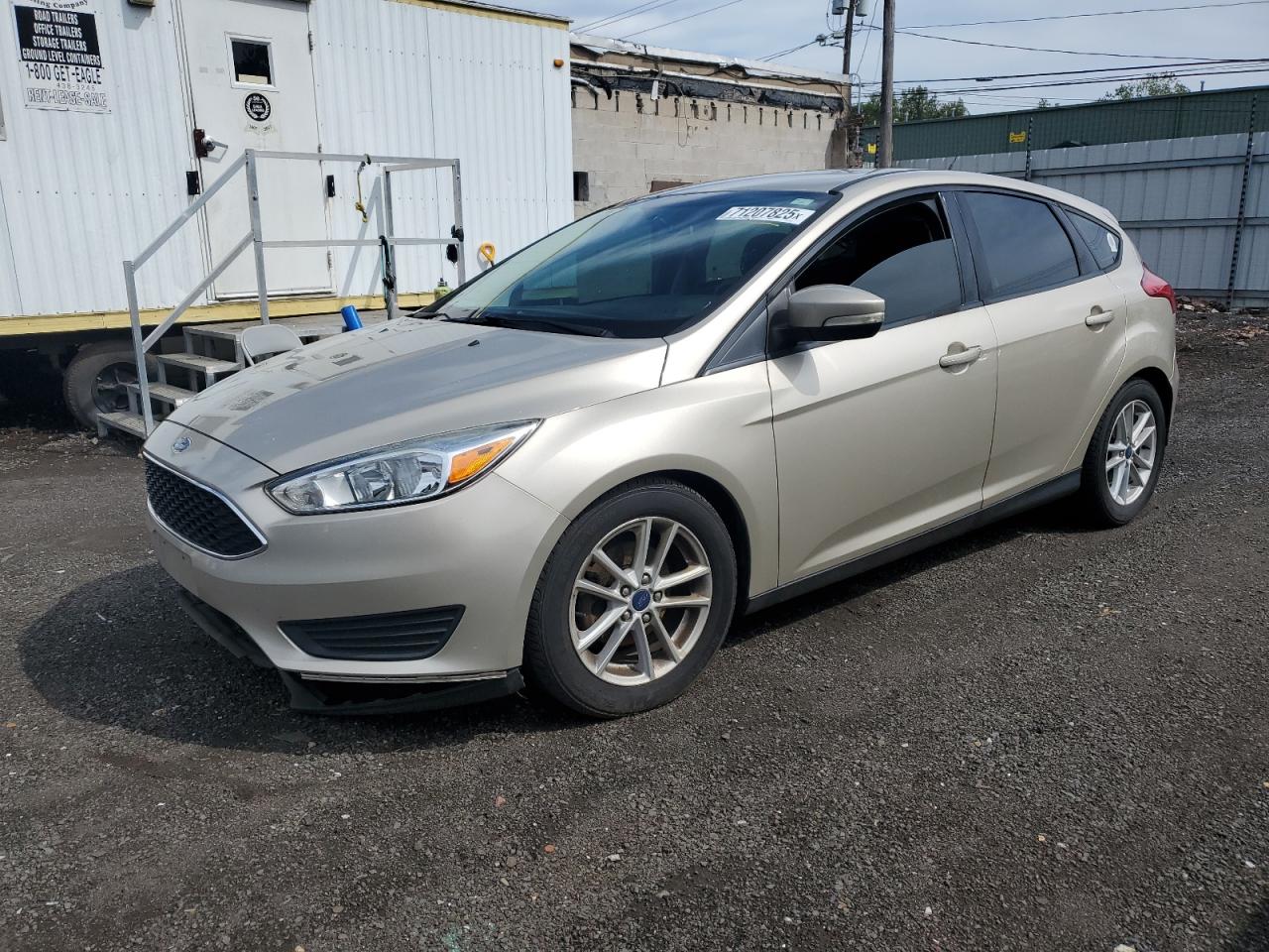 FORD FOCUS SE 2017