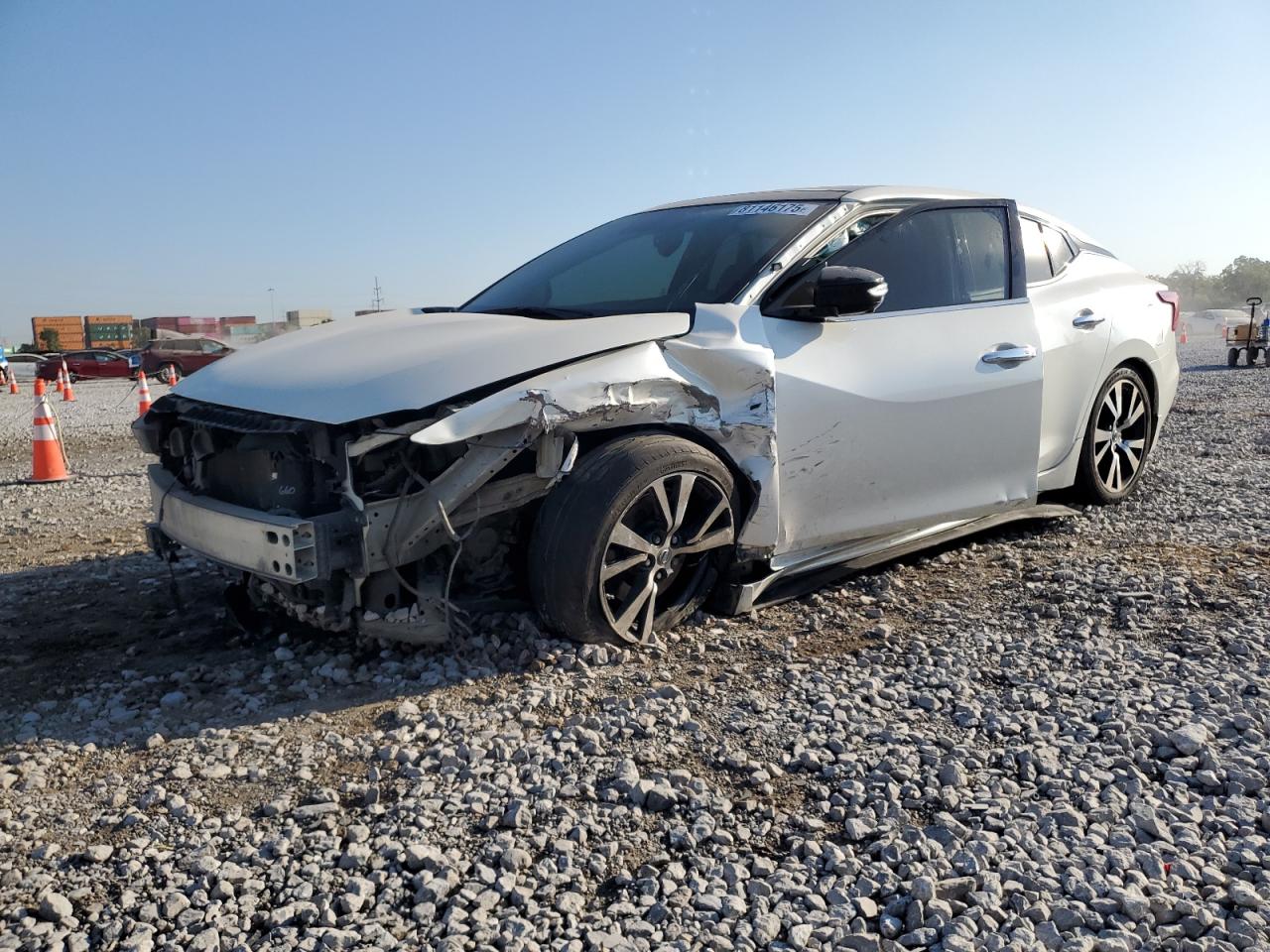 NISSAN MAXIMA 2016