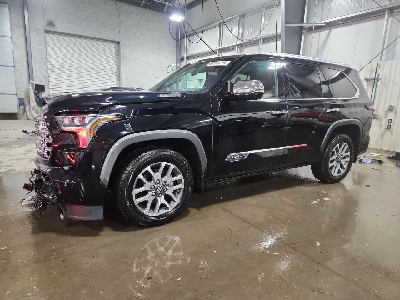 TOYOTA SEQUOIA SR 2025