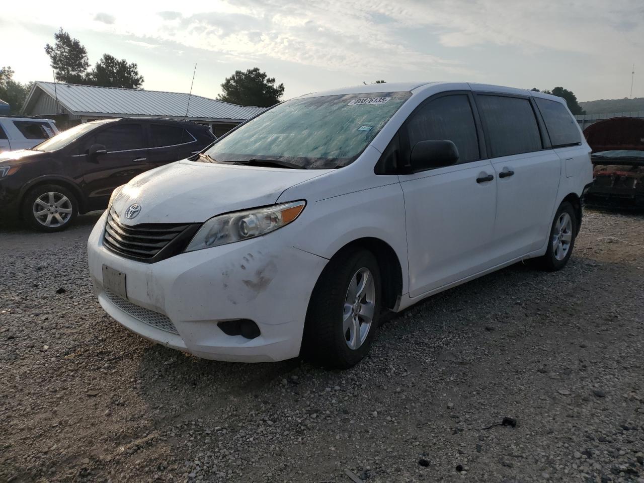 TOYOTA SIENNA 2013