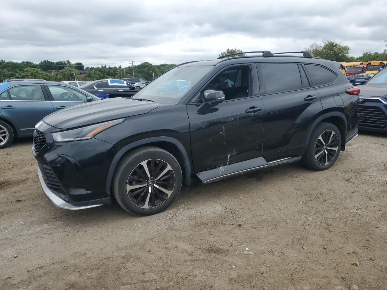 TOYOTA HIGHLANDER 2021
