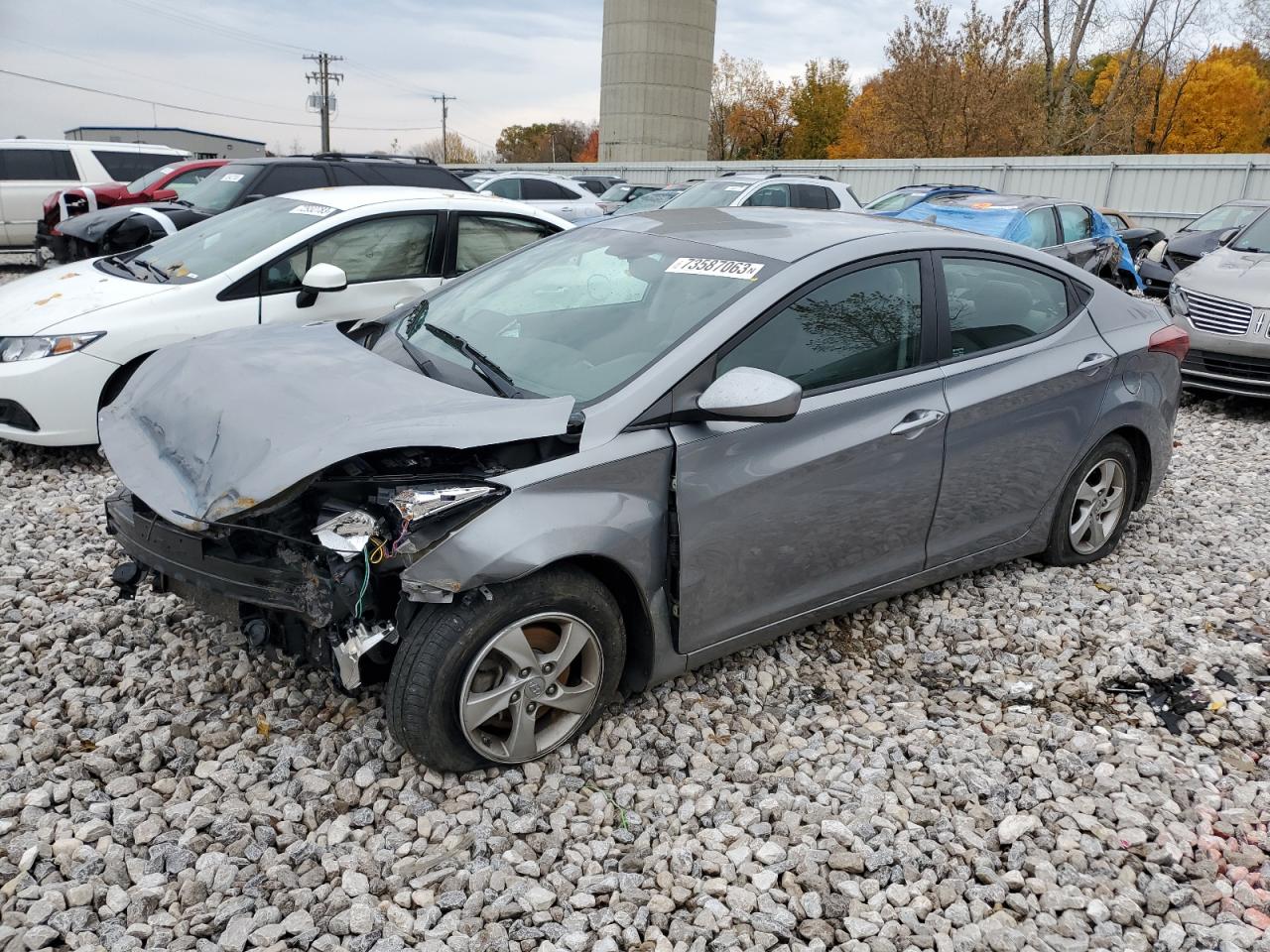 HYUNDAI ELANTRA 2015