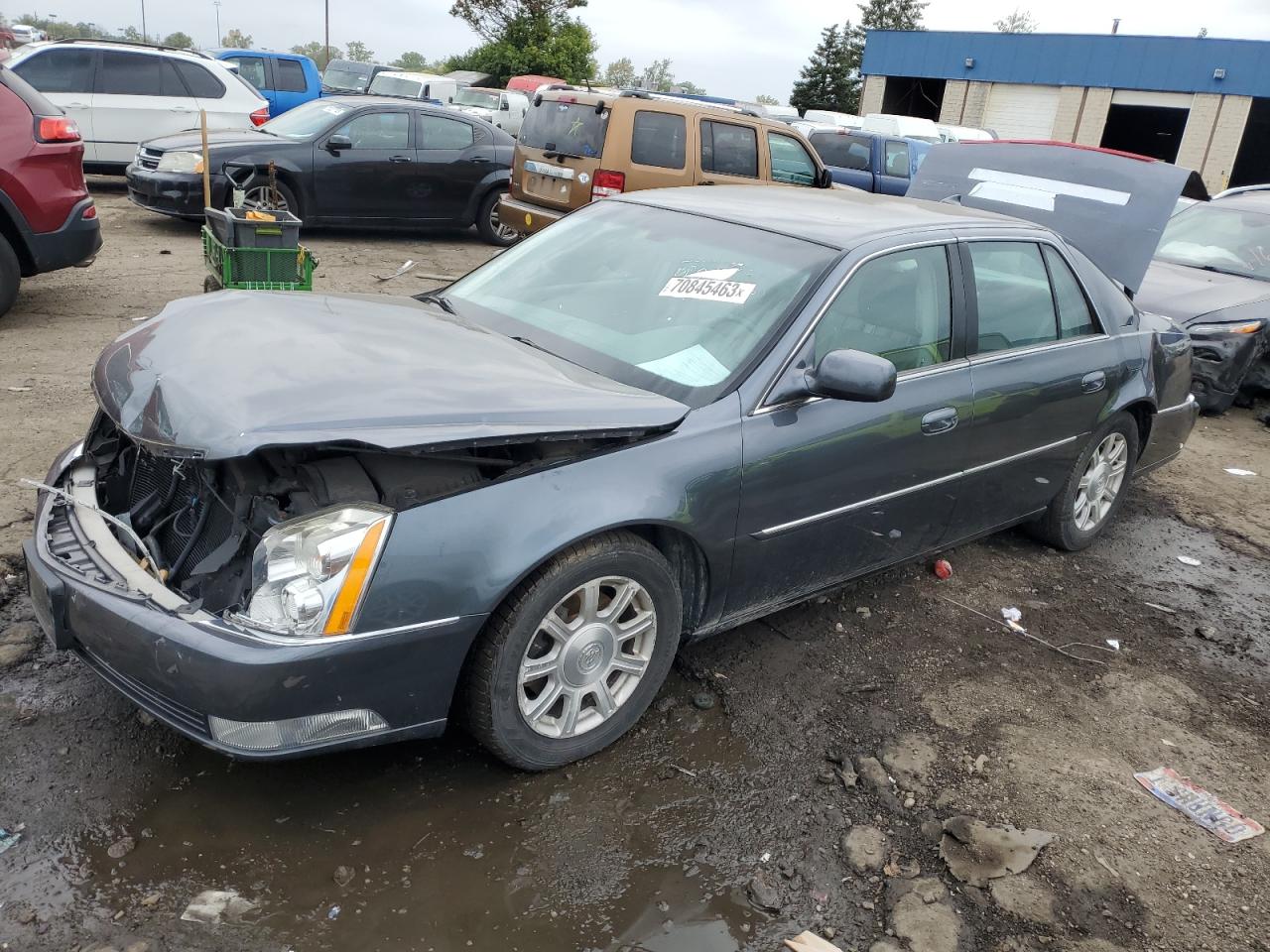 CADILLAC DTS 2011