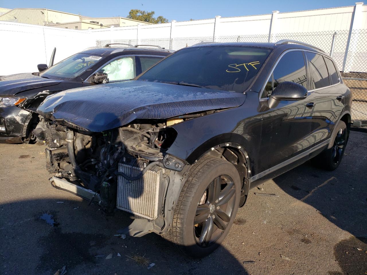 VOLKSWAGEN TOUAREG V6 2014
