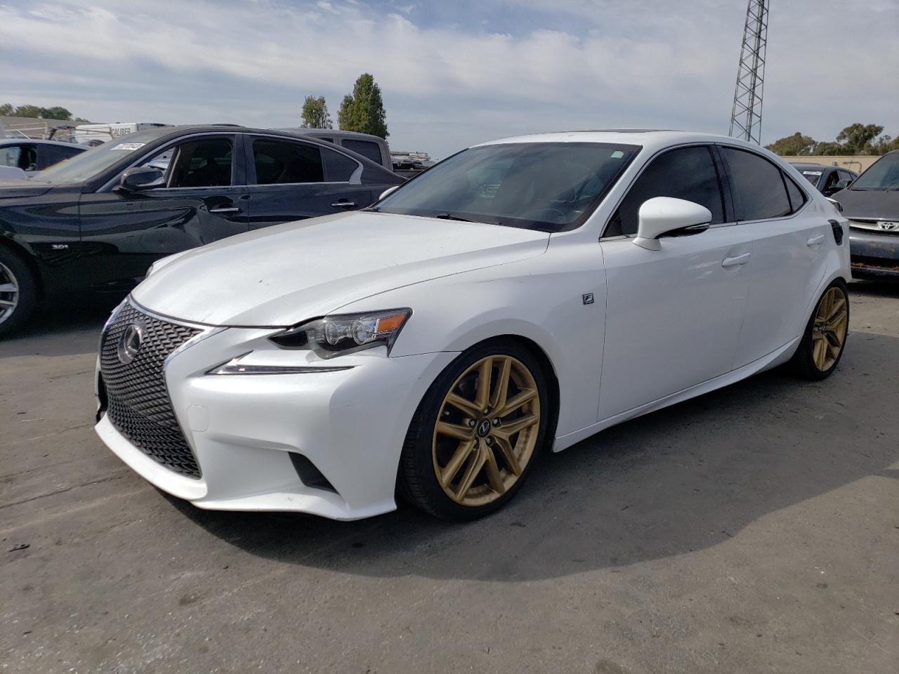 LEXUS IS 2016