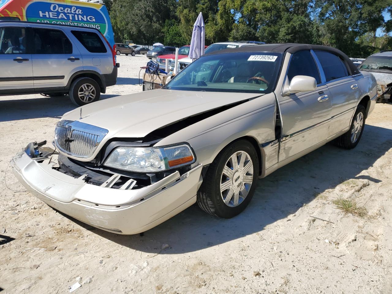 LINCOLN TOWN CAR C 2003