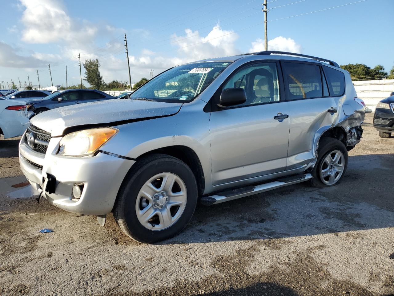 TOYOTA RAV4 2011