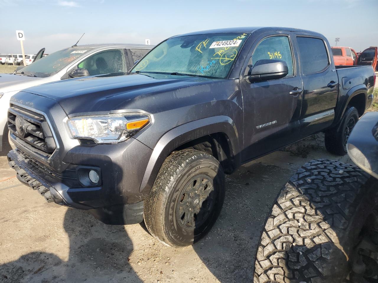 TOYOTA TACOMA DOU 2021