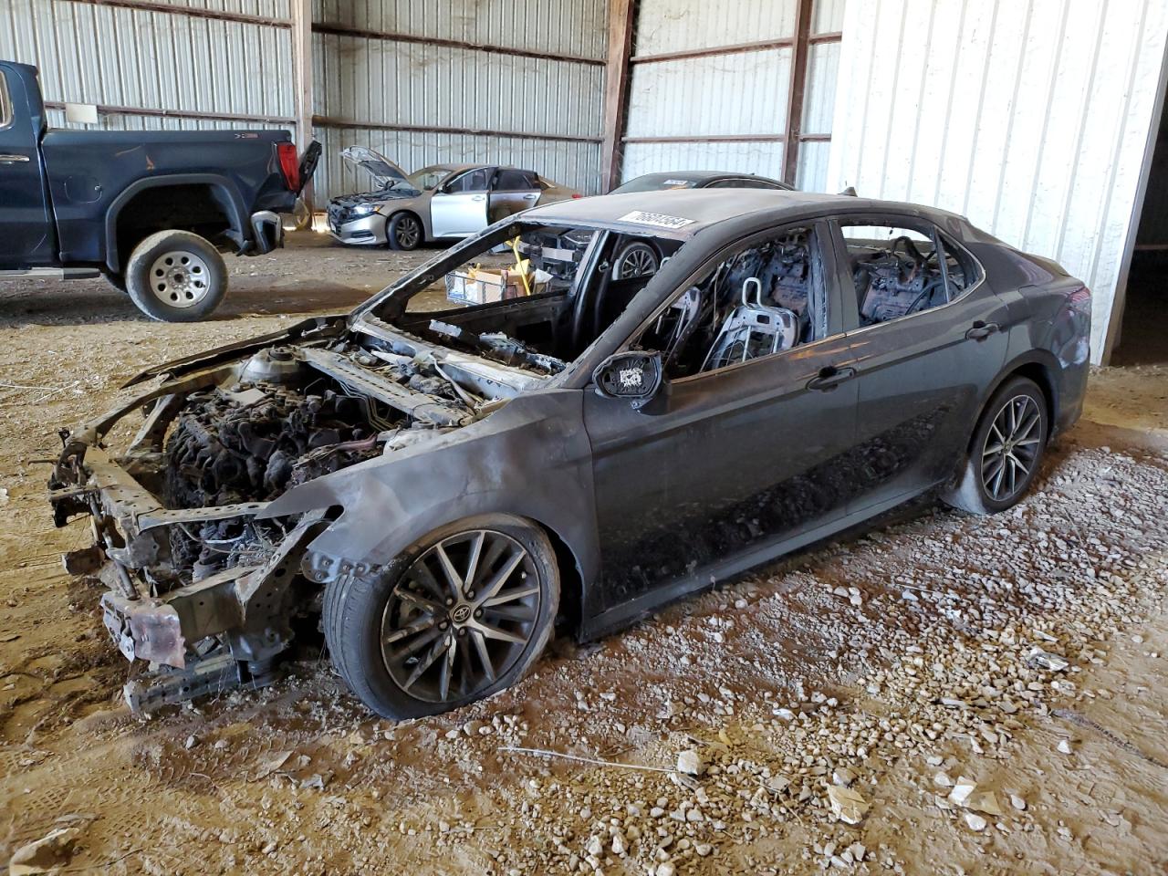 TOYOTA CAMRY XLE 2022