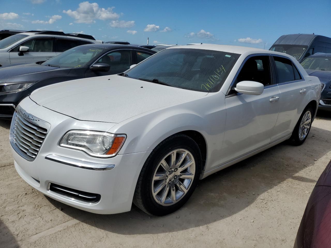 CHRYSLER 300 2013