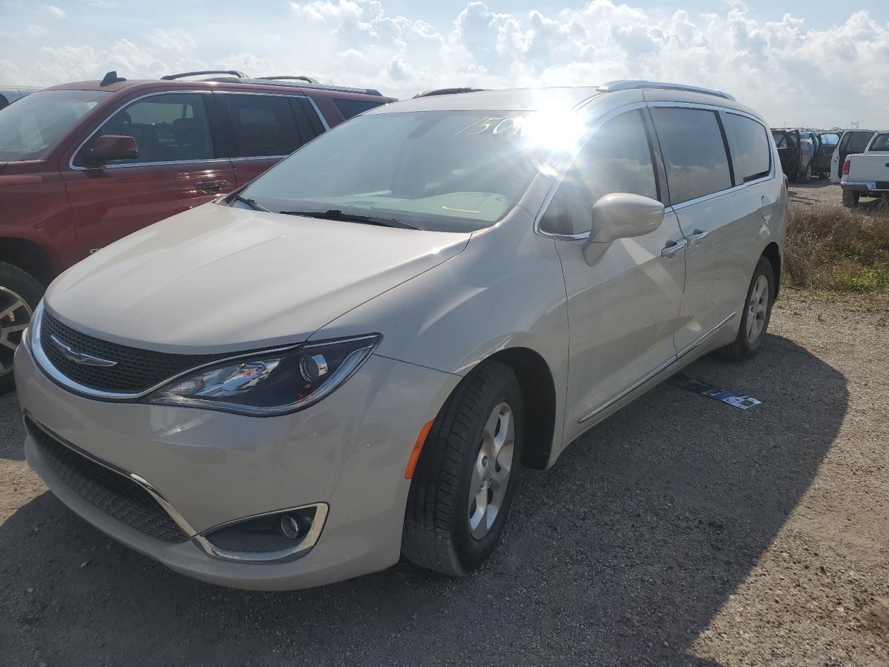 CHRYSLER PACIFICA T 2017