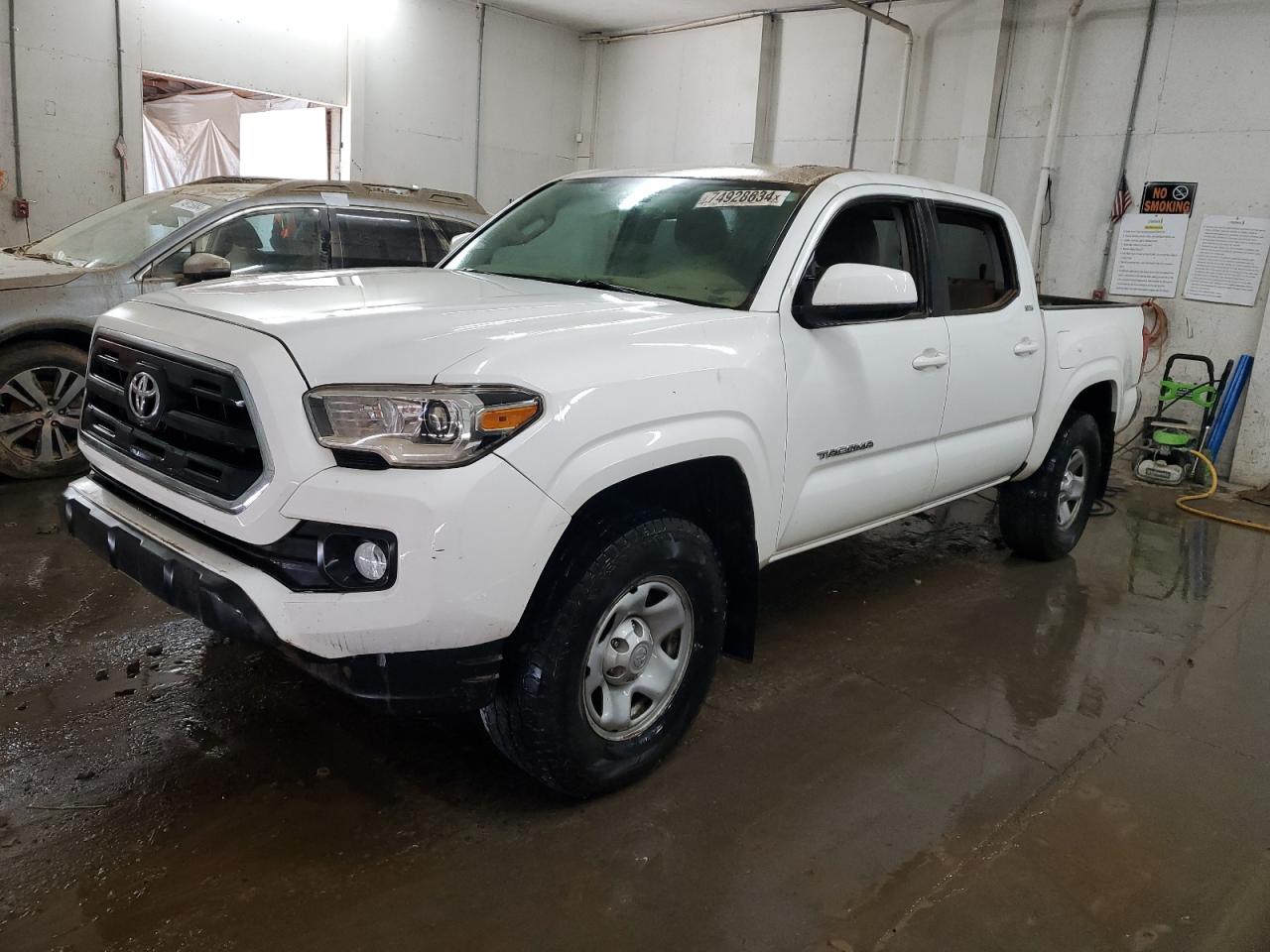 TOYOTA TACOMA DOU 2016