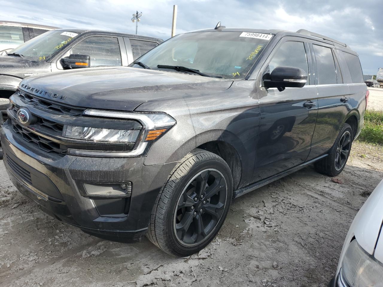 FORD EXPEDITION 2023