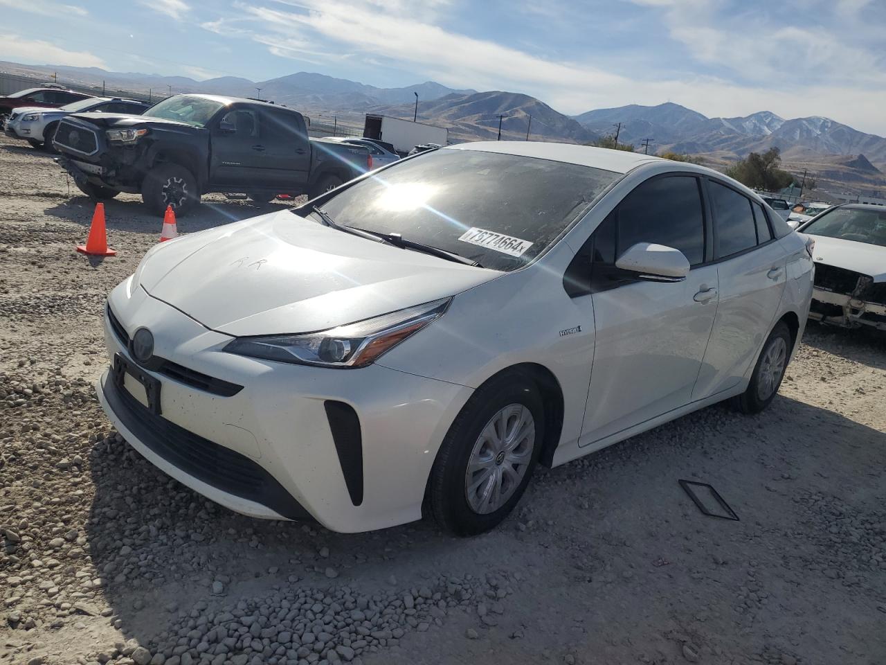 TOYOTA PRIUS 2019