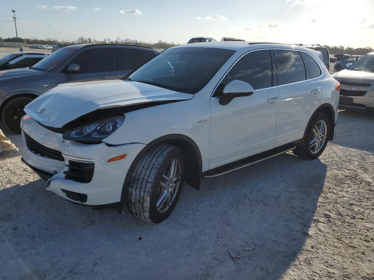 PORSCHE CAYENNE 2016